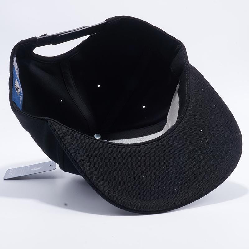 Gigi Rhinestone Snapback Cap, Cool Grandma Headwear, Unique Design Nana Cap Present for Mothers Day Birthday and Gameday from Grandkids