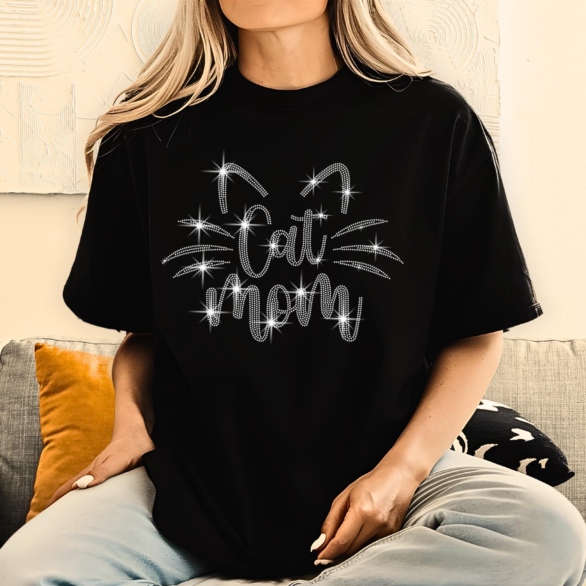 Cat Mom Rhinestone T-Shirt, Cute Cat Lovers Tee-Shirt, Unique Cat Design Shirt For Pet Owner, Aesthetic Cozy Cat Themed Sweatshirt