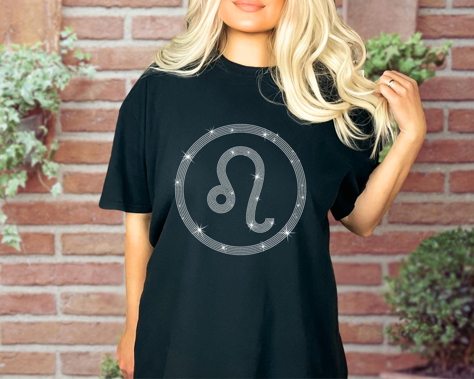 Rhinestone Leo Zodiac Sign T-Shirt: Horoscope Birthday Gift Secondary image