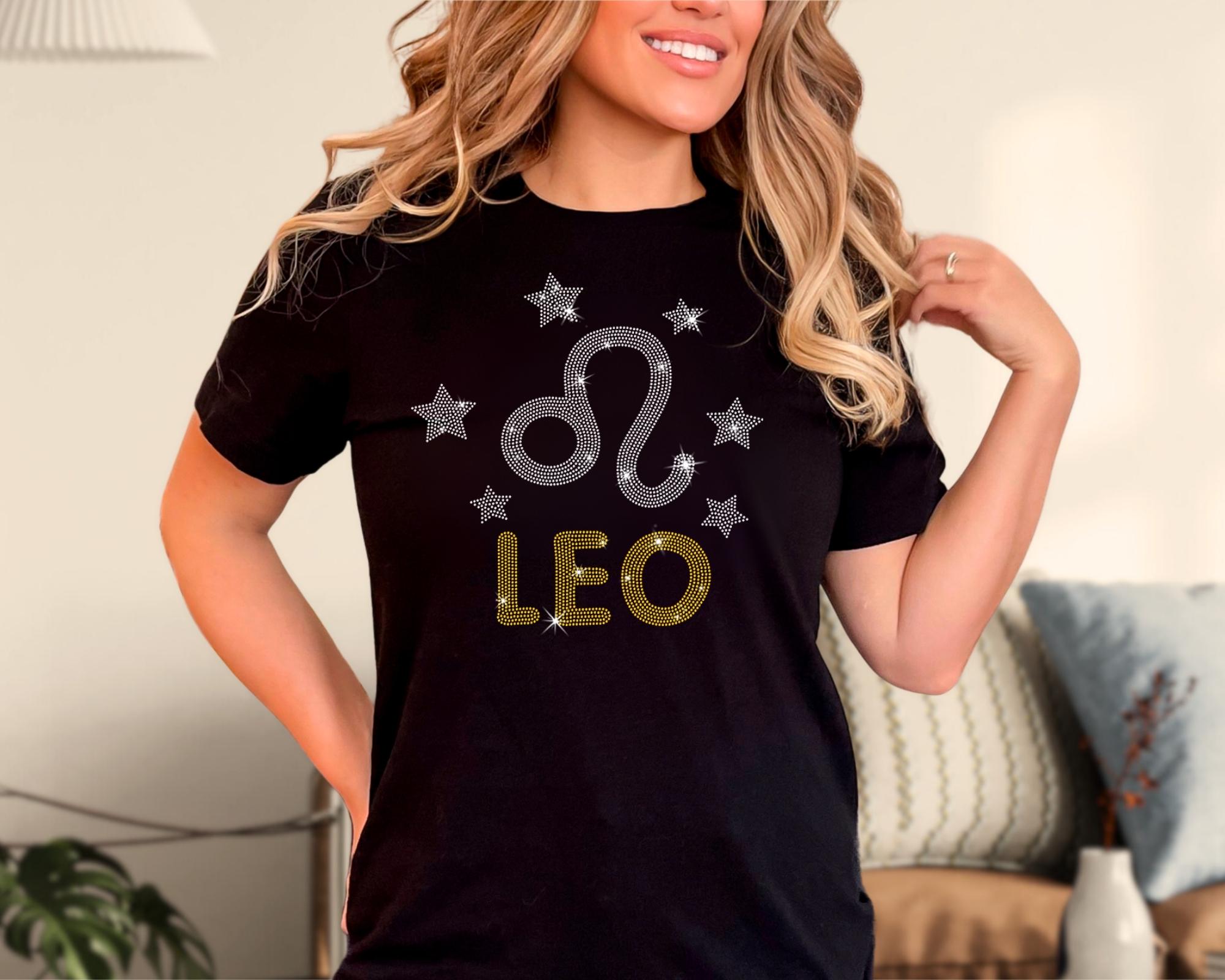 Leo Zodiac Rhinestone T-Shirt: Vintage Style Birthday Gift