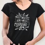 I am Getting Married Rhinestone Shirt: Retro Unique Design Wedding Tee