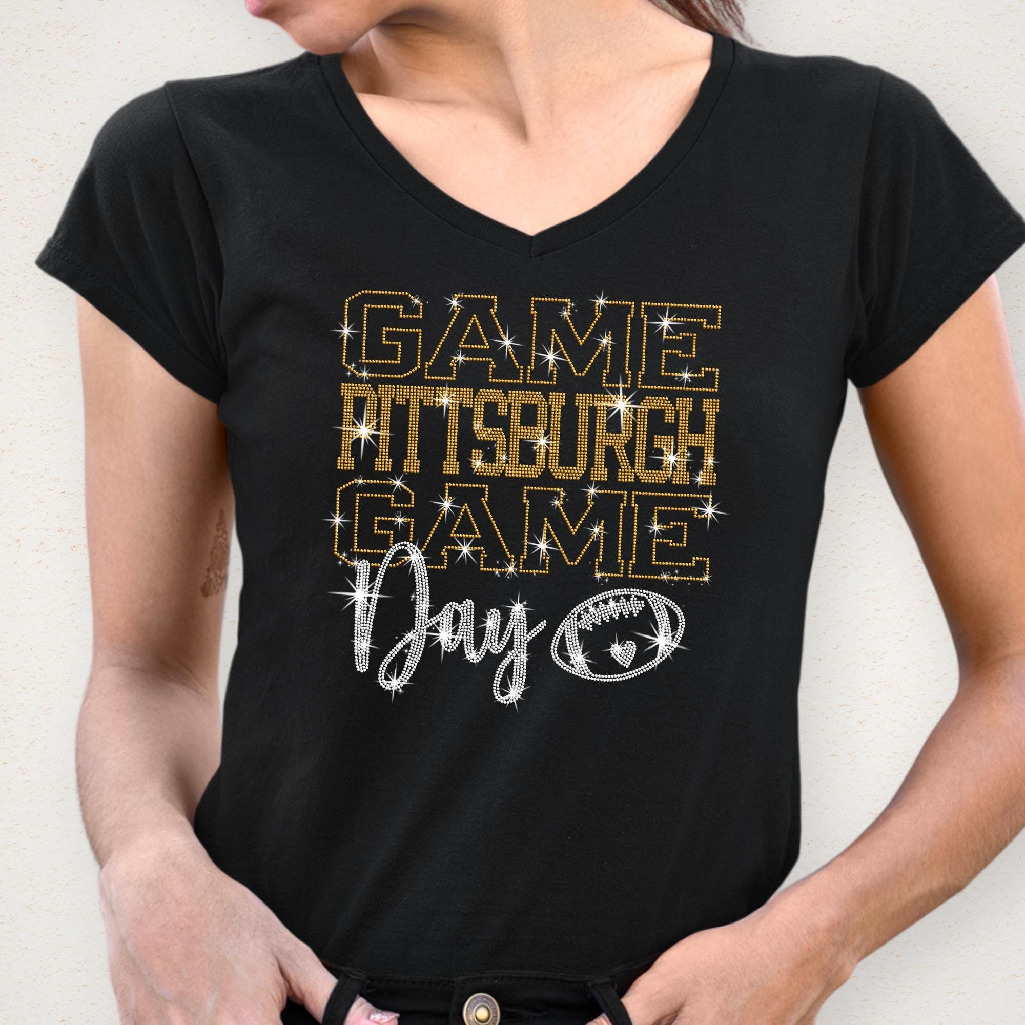 Pittsburgh Game Day Rhinestone T-Shirt: Shiny Football Stadium Outfit