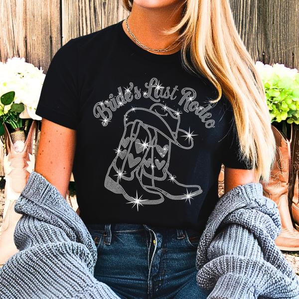 Bride's Last Rodeo with Boots Rhinestone T-Shirt, Western Bachelorette Merch, Cowgirl Bride Wedding gift, Western Bridal Party Shirt