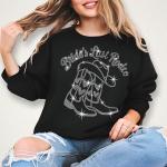 Bride's Last Rodeo with Boots Rhinestone T-Shirt, Western Bachelorette Merch, Cowgirl Bride Wedding gift, Western Bridal Party Shirt